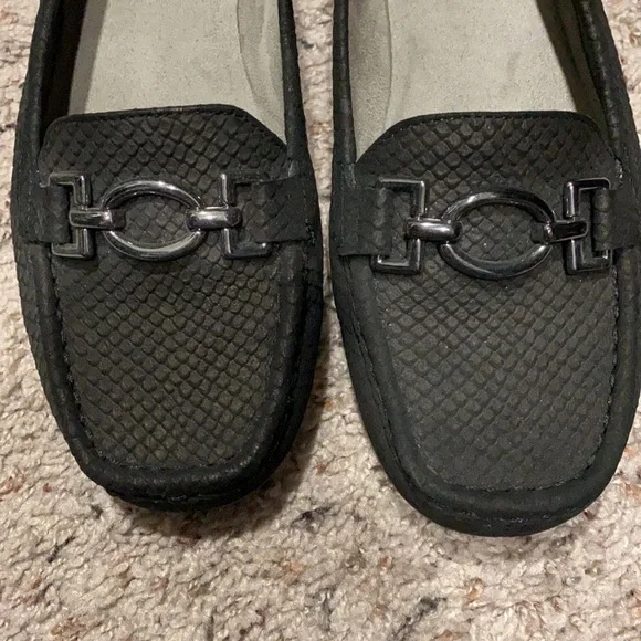 Aerosols Shoes - Picture 2 of 5